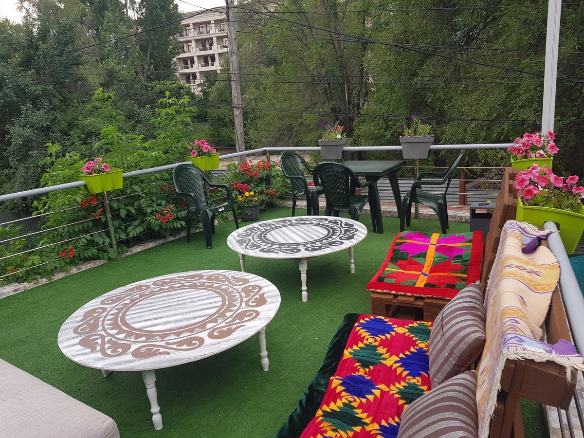 Mountain Road Hostel Almati Kültér fotó